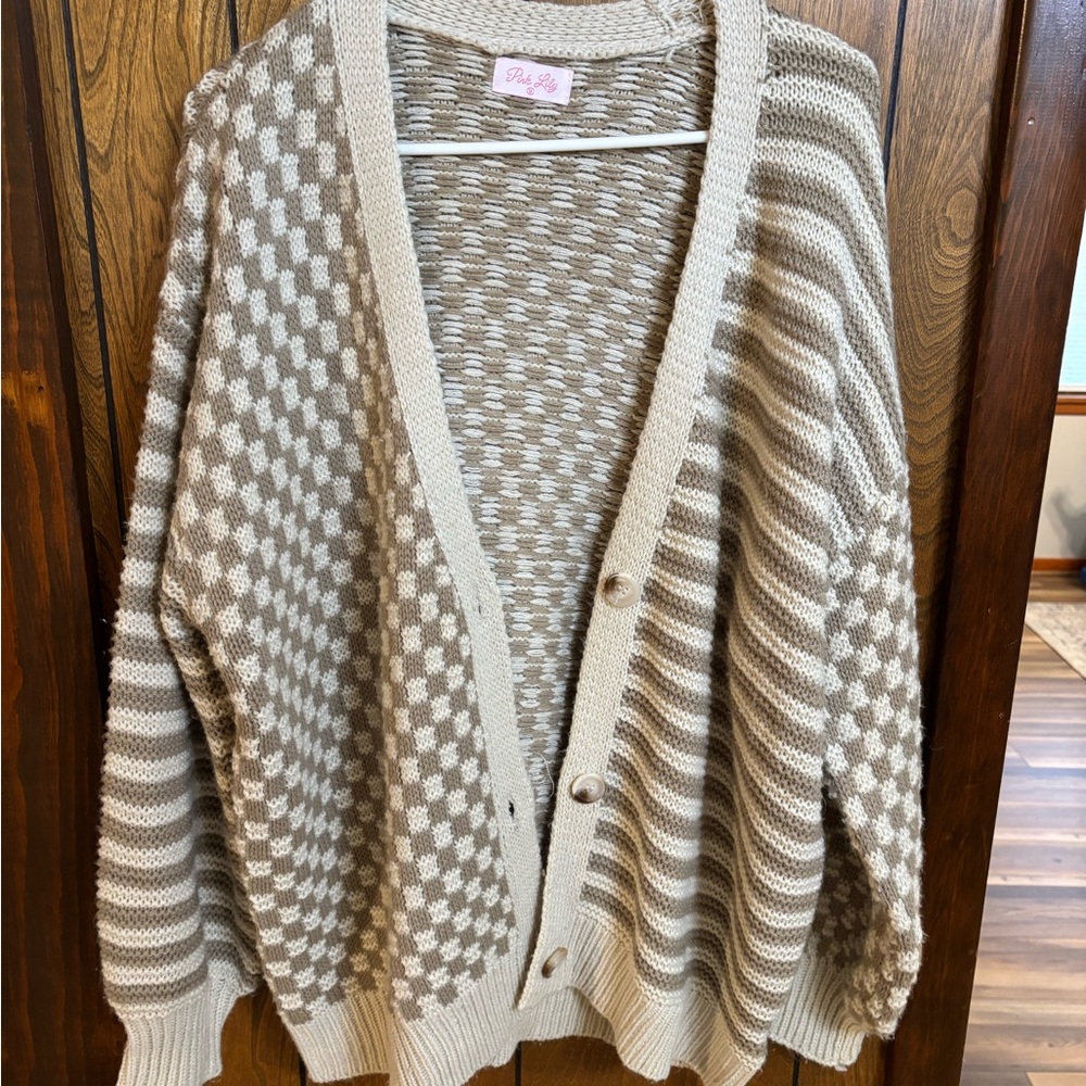 Pink Lily Women's Beige Patterned Cardigan